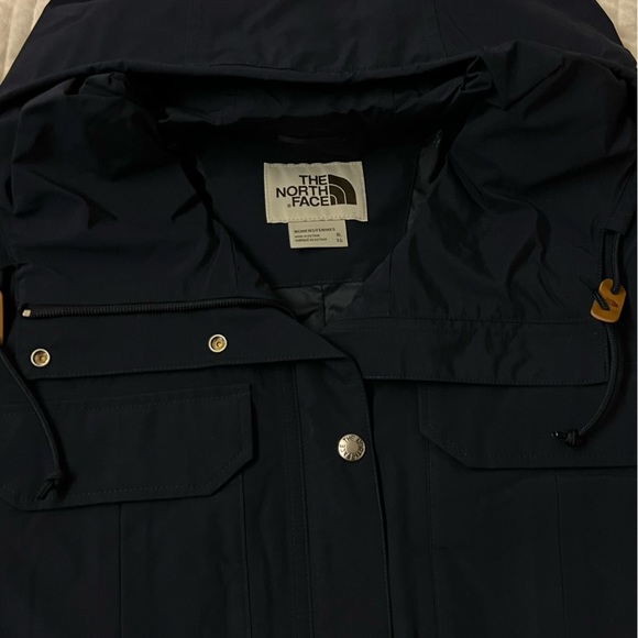 The North Face Parka - Picture 6 of 7